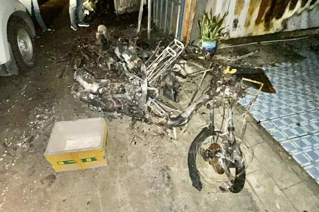TP. Hồ Chí Minh: Hiện trường tan hoang sau cháy chung cư làm 8 người tử vong TP. Hồ Chí Minh: Hiện trường tan hoang sau cháy chung cư làm 8 người tử vong
