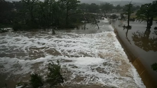 Vietnamese leaders send messages of sympathy to U.S. President Donald Trump over Texas flash floods