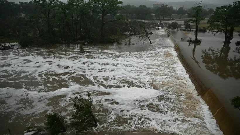 Vietnamese leaders send messages of sympathy to U.S. President Donald Trump over Texas flash floods