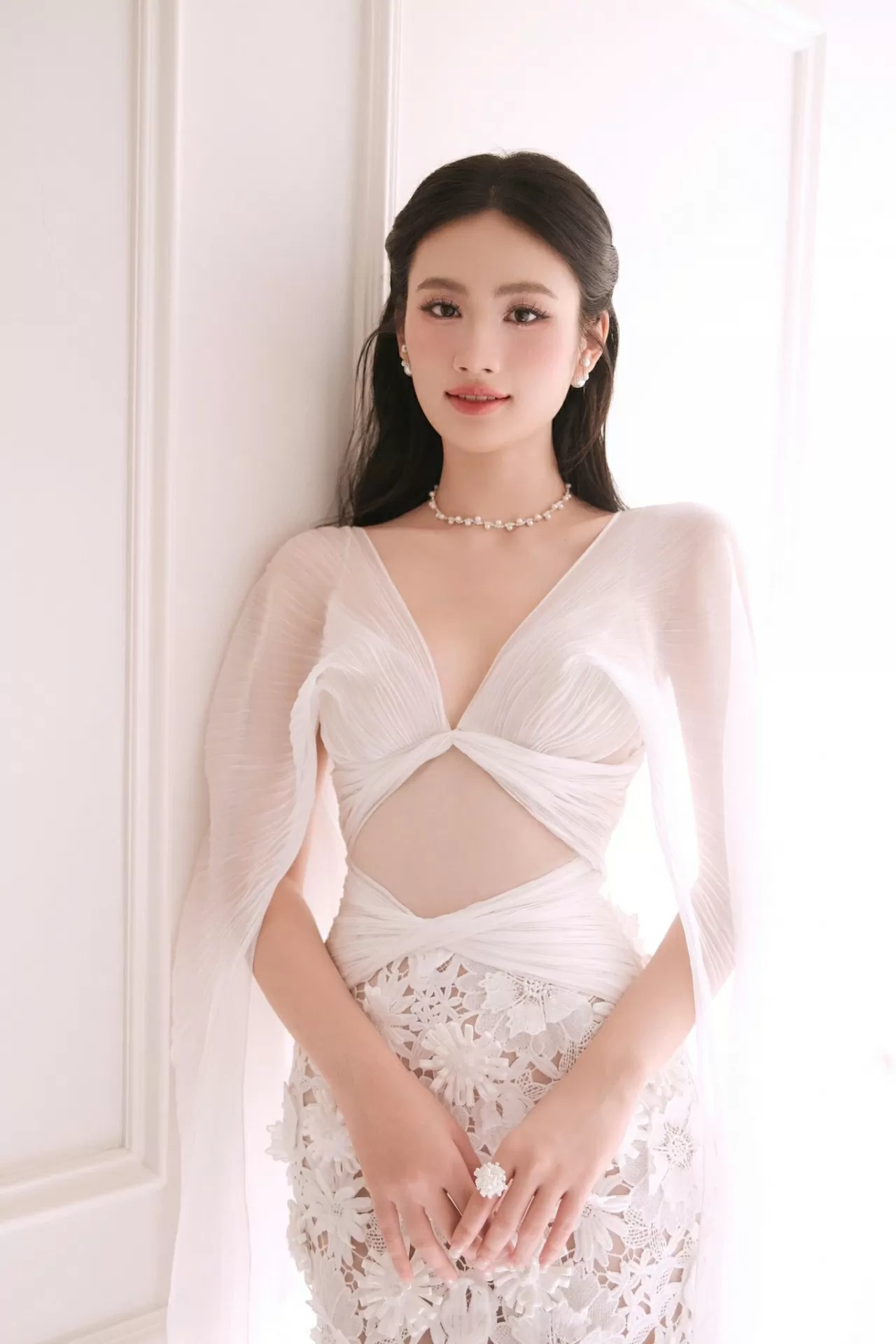 Hoa hậu Huỳnh Trần Ý Nhi