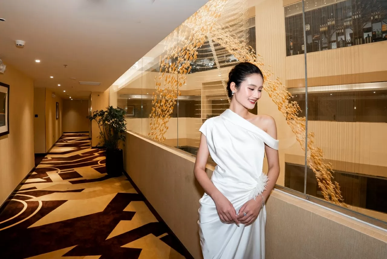 Hoa hậu Huỳnh Trần Ý Nhi