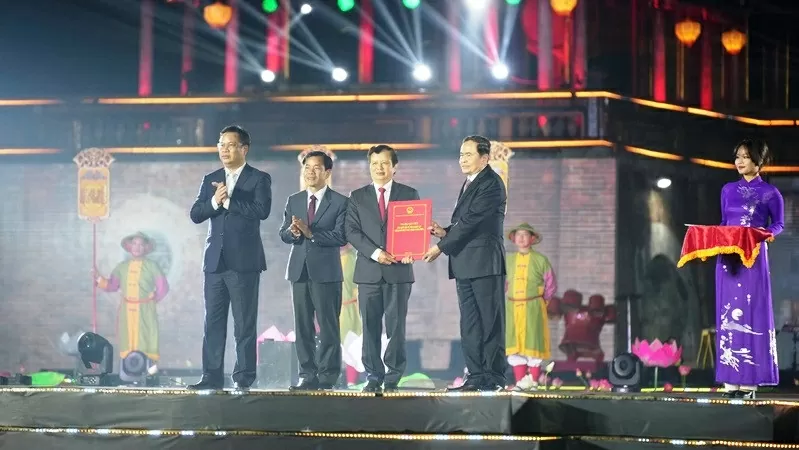 TP. Huế cùng đất nước bước vào kỷ nguyên mới