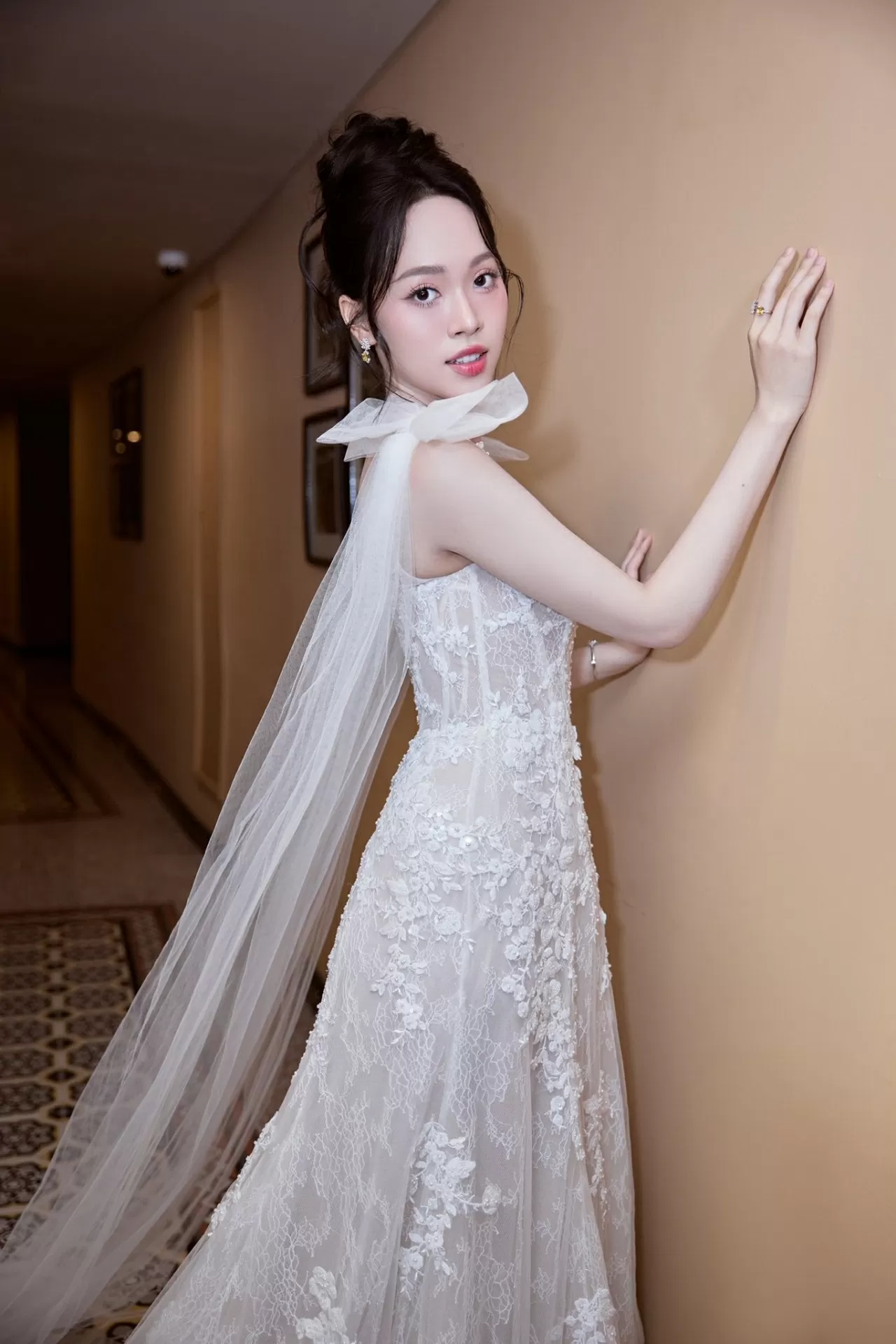 Á hậu Trịnh Thùy Linh
