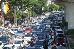 Hà Nội cấm xe máy chạy xăng trong vành đai 1 từ tháng 7/2026