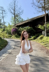 Diễn viên Phan Minh Huyền tuổi 35, du lịch để tái tạo năng lượng, chờ dự án phim mới