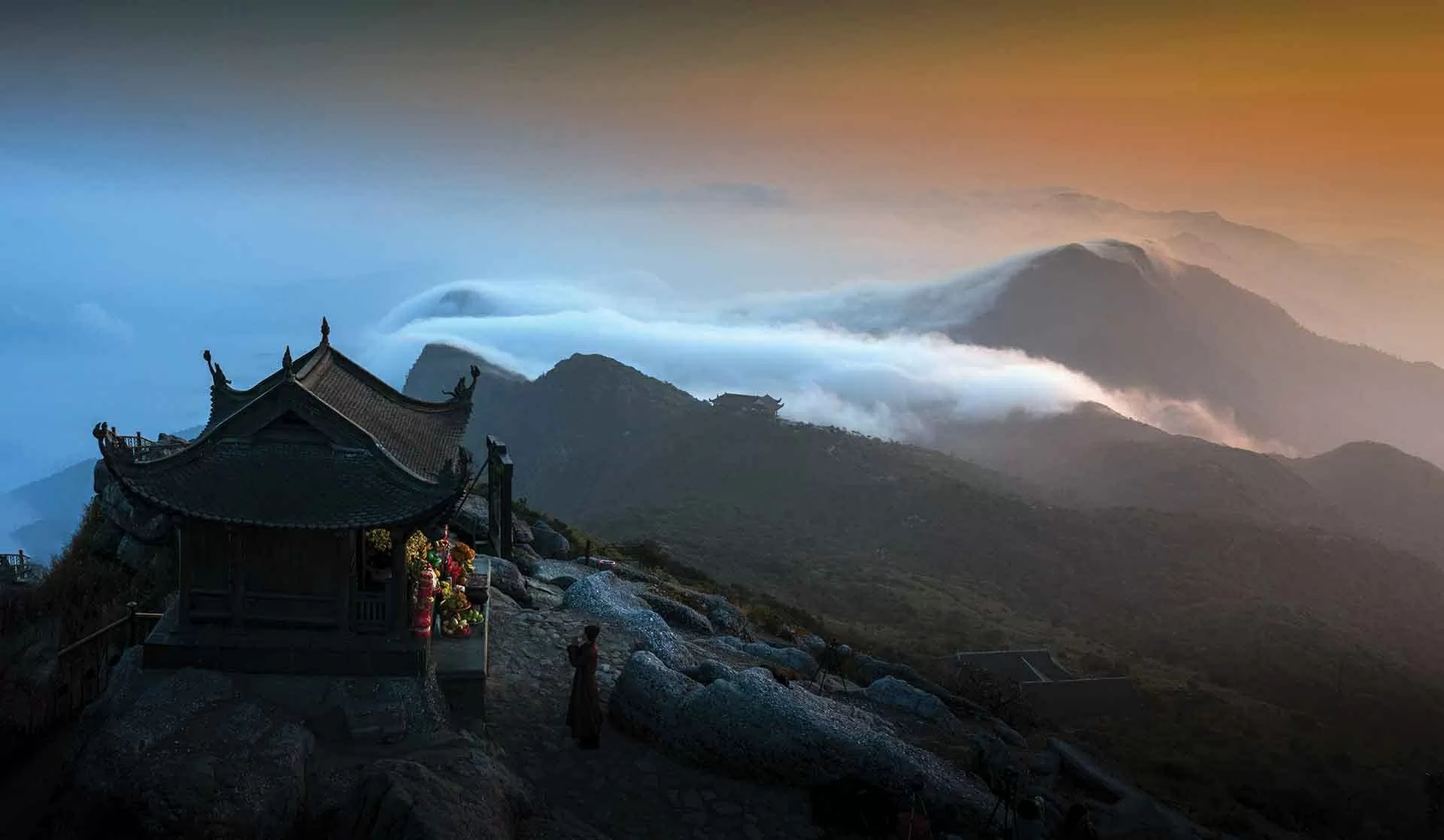 Phát triển kinh tế di sản, kinh tế đêm; mở không gian mới cho du lịch Quảng Ninh Phát triển kinh tế di sản, kinh tế đêm; mở không gian mới cho du lịch Quảng Ninh