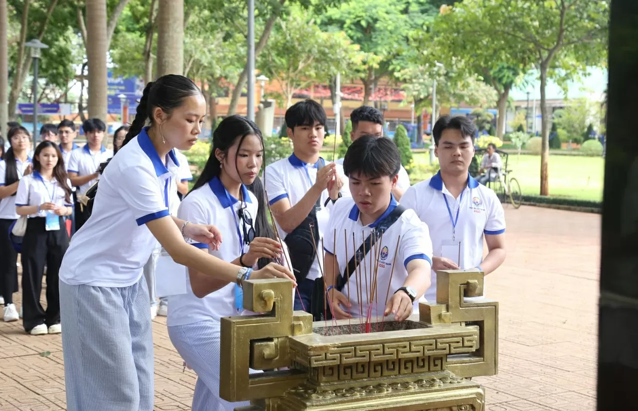 Trại hè Việt Nam 2025: Kết nối kiều bào với lịch sử và văn hóa tỉnh Đắk Lắk