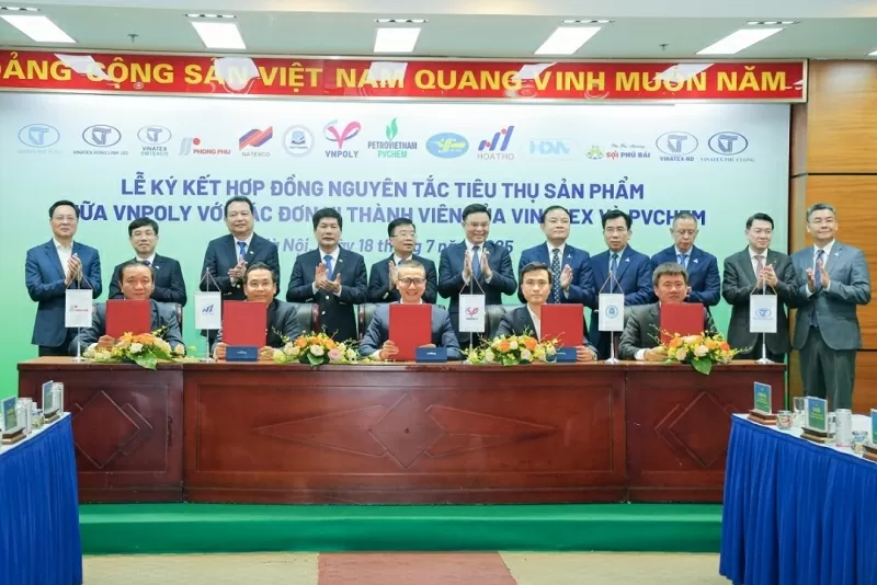 PetroVietnam bắt tay VINATEX tạo dựng chuỗi cung ứng hóa chất   xơ sợi - dệt may bền vững