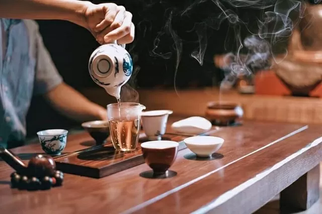 Nghệ thuật thưởng trà góp phần lan tỏa giá trị truyền thống và bản sắc văn hóa Việt Nghệ thuật thưởng trà góp phần lan tỏa giá trị truyền thống và bản sắc văn hóa Việt