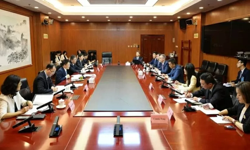 Chủ tịch AmCham Trung Quốc lý giải vì sao doanh nghiệp Mỹ không muốn rời bỏ thị trường tỷ dân, bất chấp căng thẳng thuế quan