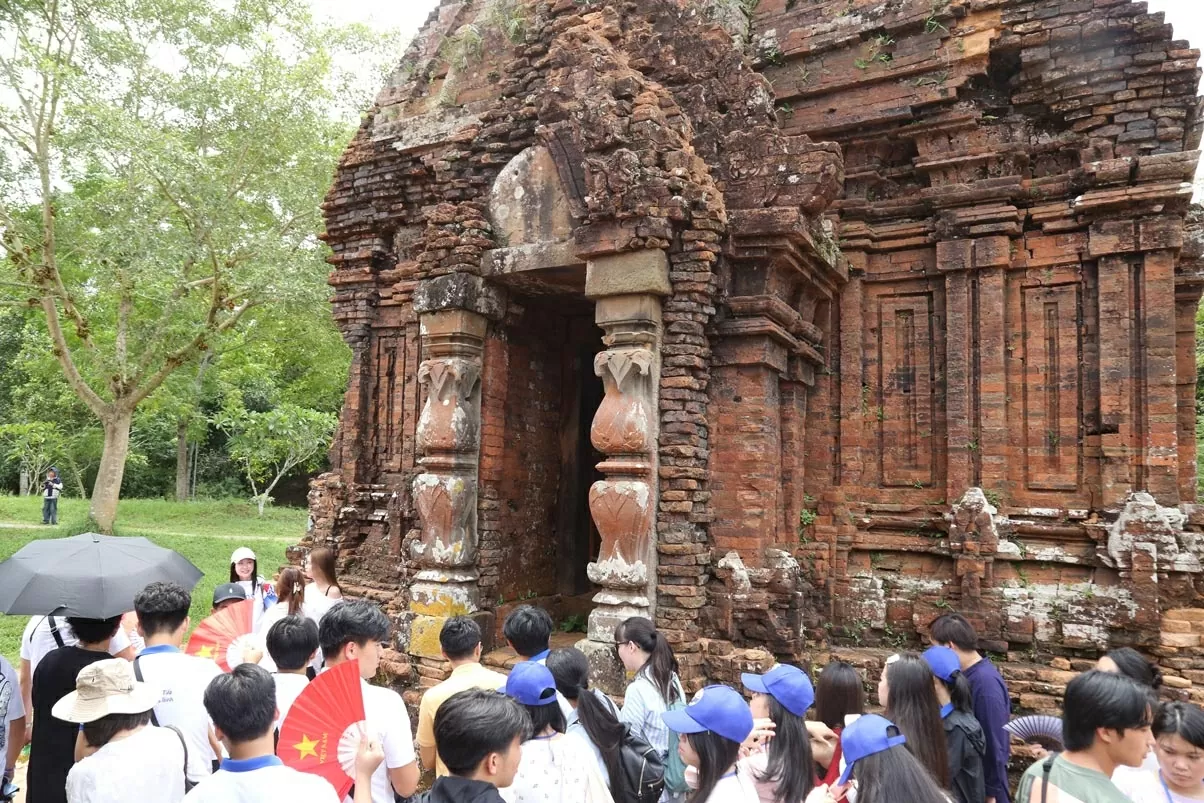 En reconnaissance de sa valeur culturelle, historique et architecturale exceptionnelle, le sanctuaire de My Son a été inscrit au patrimoine mondial de l’UNESCO en 1999. Photo : baoquocte.vn En reconnaissance de sa valeur culturelle, historique et architecturale exceptionnelle, le sanctuaire de My Son a été inscrit au patrimoine mondial de l’UNESCO en 1999. Photo : baoquocte.vn