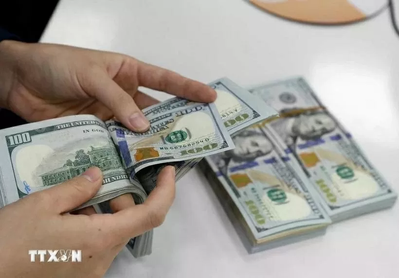 Reference exchange rate slightly increases at week&rsquo;s beginning