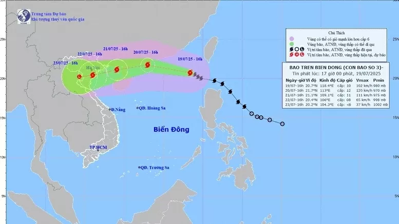 Prime Minister Pham Minh Chinh signs urgent dispatch, orders swift response as Typhoon Wipha nears Vietnam
