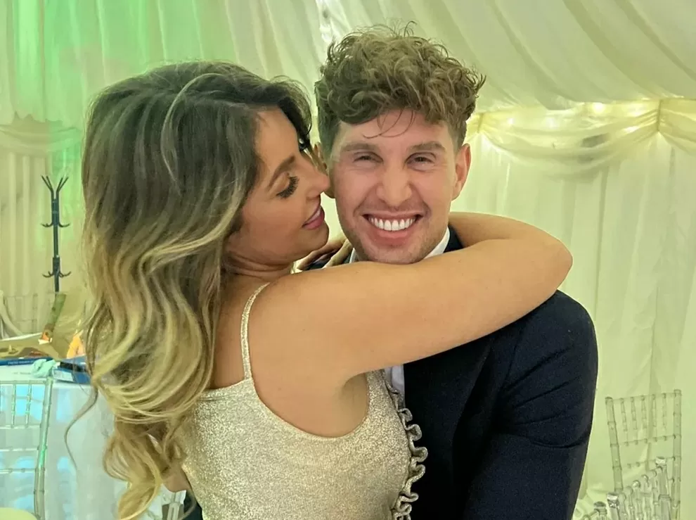 Sao Man City John Stones bí mật tổ chức lễ cưới kéo dài 4 ngày