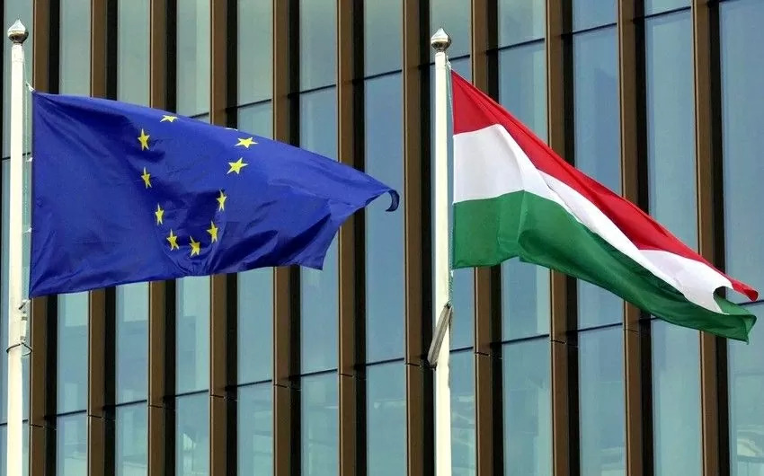 Thủ tướng Hungary từng chỉ trích EU vì ủng hộ Ukraine và cáo buộc các nhà lãnh đạo của khối đẩy châu Âu vào nguy cơ thương chiến với Mỹ. (Nguồn: Azer News) Thủ tướng Hungary từng chỉ trích EU vì ủng hộ Ukraine và cáo buộc các nhà lãnh đạo của khối đẩy châu Âu vào nguy cơ thương chiến với Mỹ. (Nguồn: Azer News)