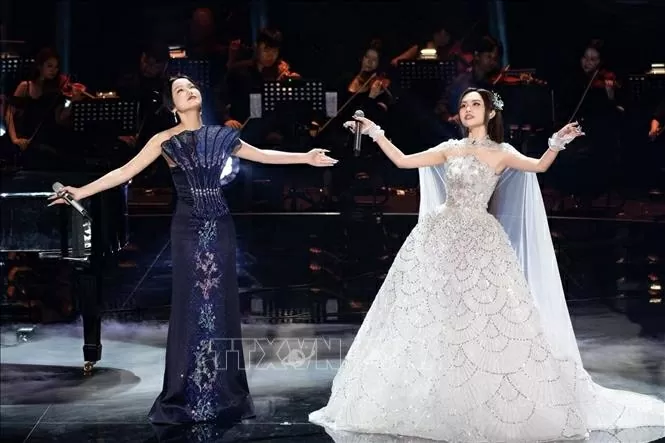 Phương Mỹ Chi gây ấn tượng mạnh với bạn bè quốc tế tại Sing! Asia