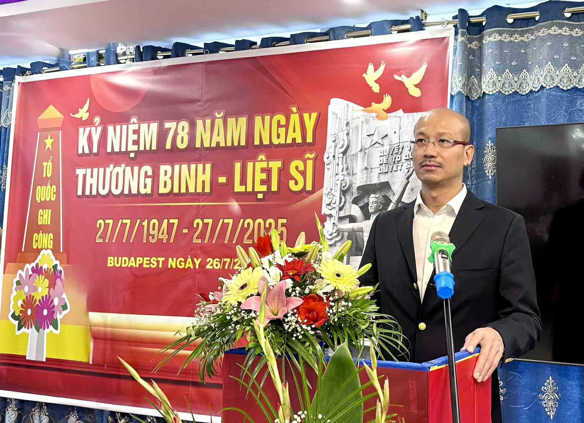 Kỷ niệm Ngày Thương binh-Liệt sĩ tại Hungary: Khắc ghi công ơn, lan tỏa nghĩa tình, đạo lý ‘Uống nước nhớ nguồn’