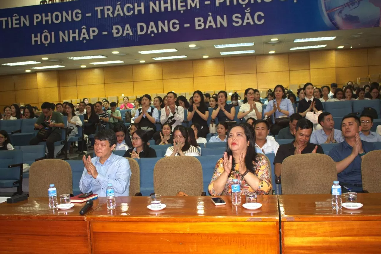 Đảng ủy Bộ Ngoại giao khai giảng lớp bồi dưỡng lý luận chính trị cho đảng viên mới và bồi dưỡng nhận thức về Đảng đợt I năm 2025
