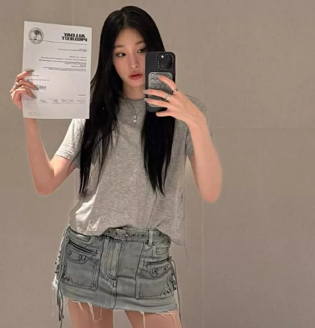 ‘Ái nữ tài phiệt’ thế hệ mới của K-pop gây chú ý với phong cách thời trang xa xỉ