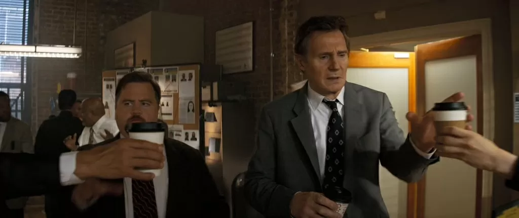 Liam Neeson và bạn gái Pamela Anderson cùng góp mặt trong phim The Naked Gun (2025)