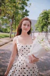 Tan chảy với vẻ đẹp dịu dàng của diễn viên Phan Minh Huyền