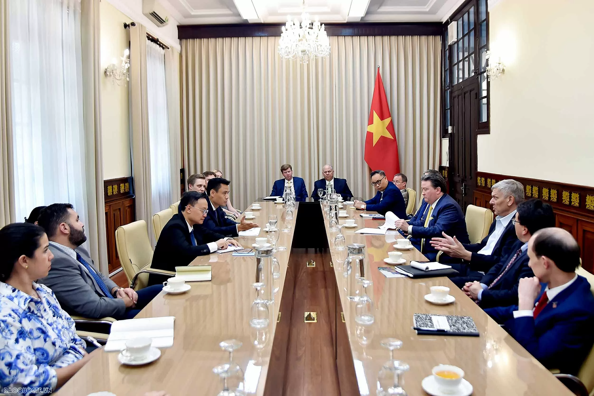 En la reunión. (Foto: baoquocte.vn)
