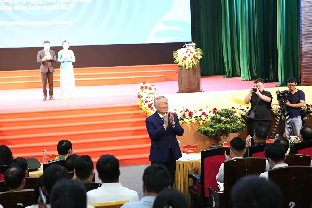 Hành động quyết liệt của Chính phủ và nhân dân Việt Nam trong phòng, chống mua bán người Hành động quyết liệt của Chính phủ và nhân dân Việt Nam trong phòng, chống mua bán người