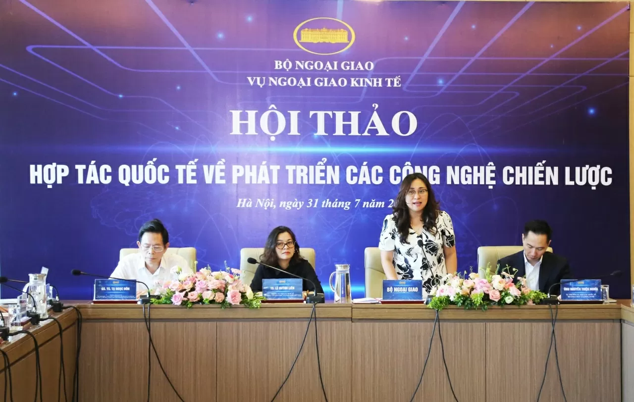 Hợp tác quốc tế phát triển các công nghệ chiến lược Hợp tác quốc tế phát triển các công nghệ chiến lược