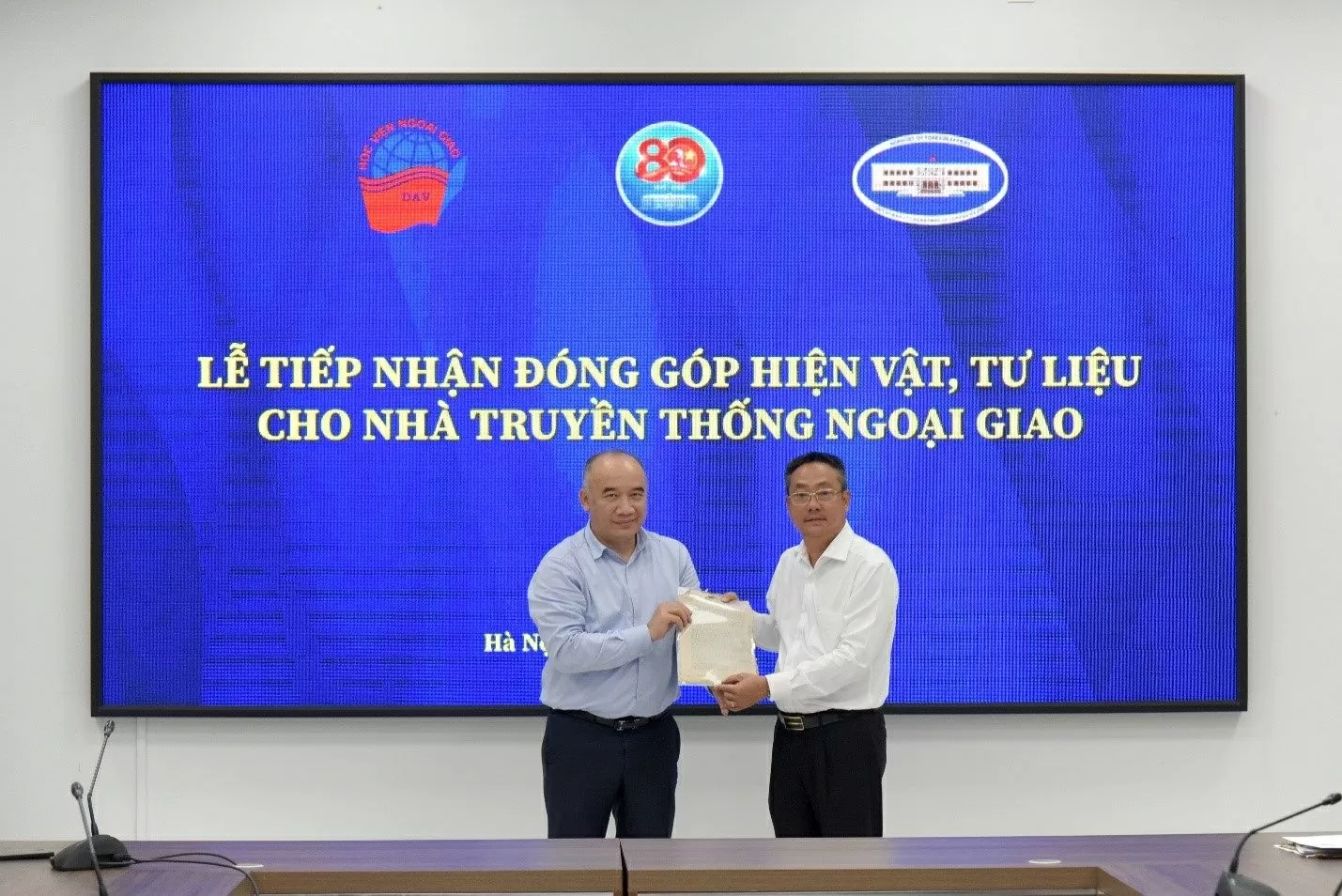 Học viện Ngoại giao tiếp nhận tư liệu, hiện vật phục vụ kỷ niệm 80 năm thành lập Ngành
