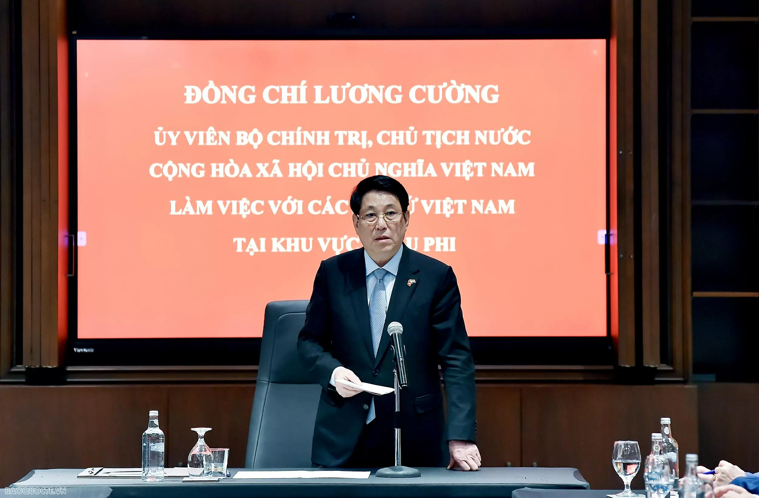 Chủ tịch nước Lương Cường gặp các Đại sứ Việt Nam tại châu Phi: Đẩy mạnh triển khai đường lối đối ngoại, nâng tầm quan hệ Việt Nam – châu Phi Chủ tịch nước Lương Cường gặp các Đại sứ Việt Nam tại châu Phi: Đẩy mạnh triển khai đường lối đối ngoại, nâng tầm quan hệ Việt Nam – châu Phi