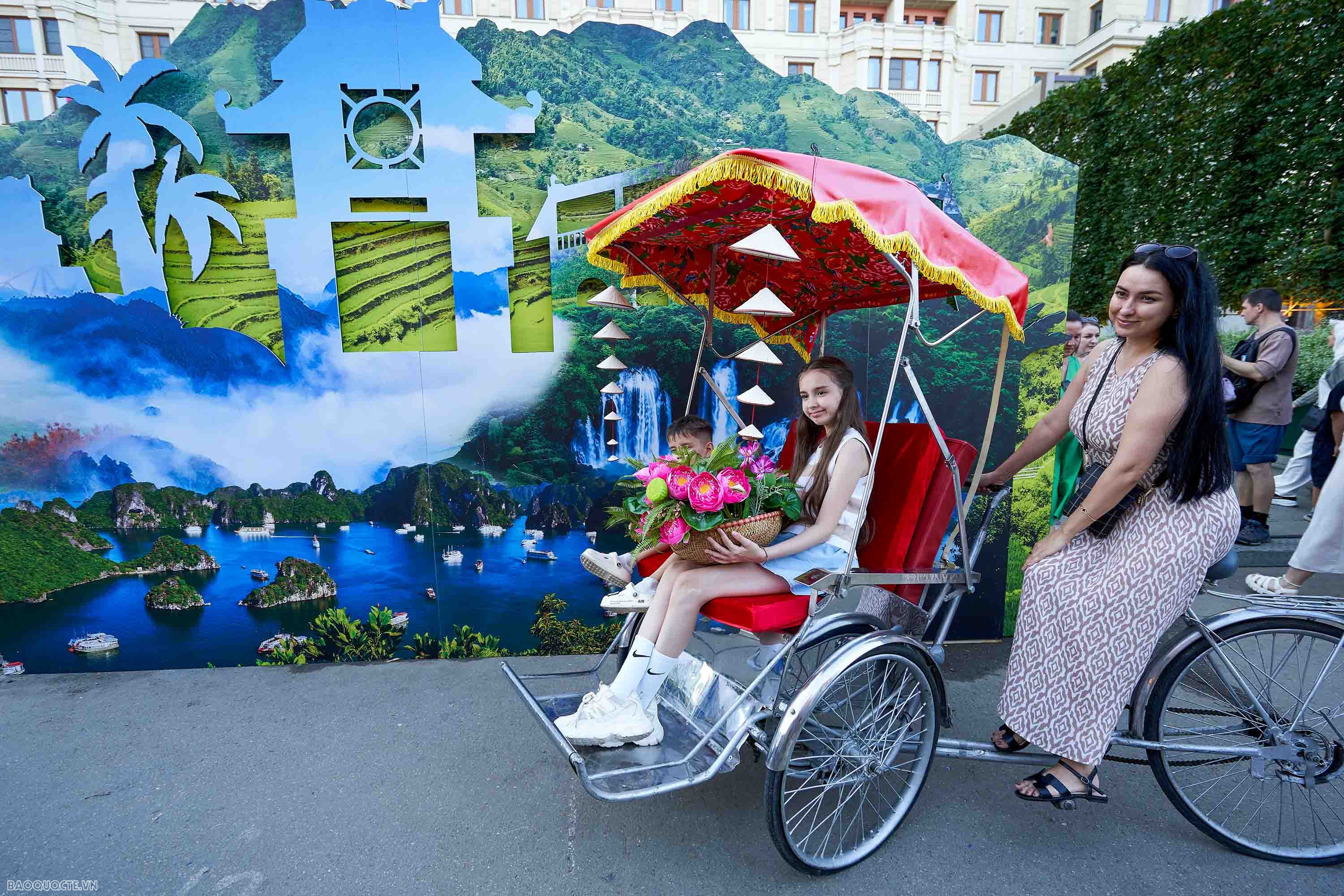 Nhìn lại Lễ hội Văn hoá Việt Nam lần đầu tiên tổ chức giữa lòng Moscow