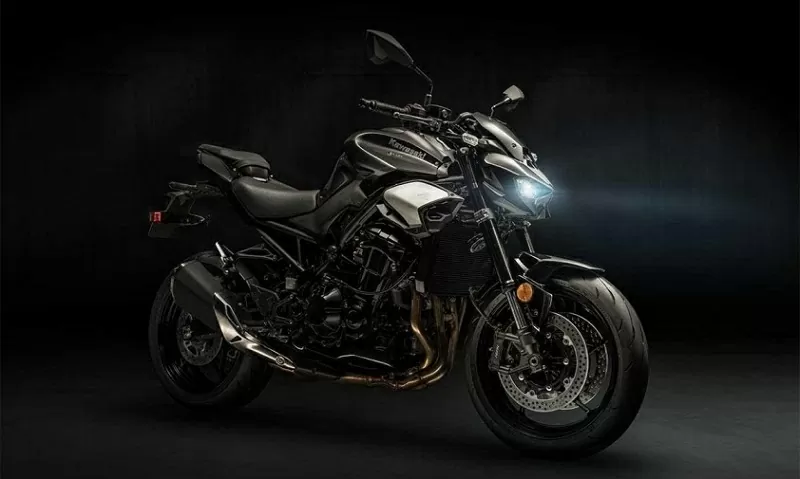 Mô tô phân khối lớn Kawasaki Z900 2025 ra mắt tại Việt Nam, giá 299 triệu đồng
