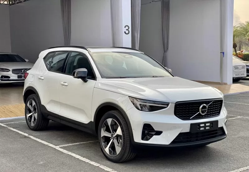 Cập nhật bảng giá xe hãng Volvo mới nhất tháng 8/2025