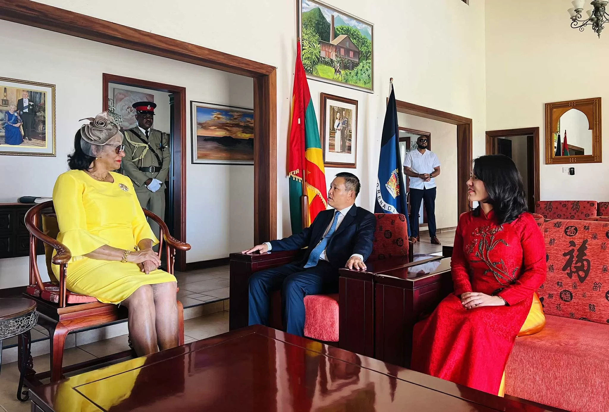 Đại sứ Vũ Trung Mỹ trình Thư ủy nhiệm lên Toàn quyền Grenada Đại sứ Vũ Trung Mỹ trình Thư ủy nhiệm lên Toàn quyền Grenada