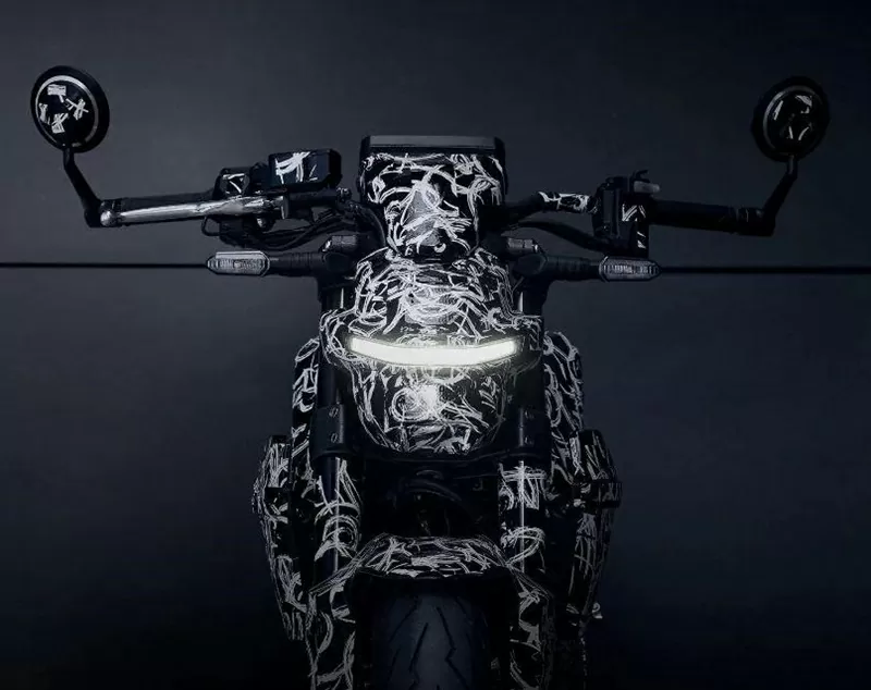 Mẫu mô tô điện hoàn toàn mới của Honda gây ấn tượng với thiết kế nakedbike thể thao, năng động. Mẫu mô tô điện hoàn toàn mới của Honda gây ấn tượng với thiết kế nakedbike thể thao, năng động.