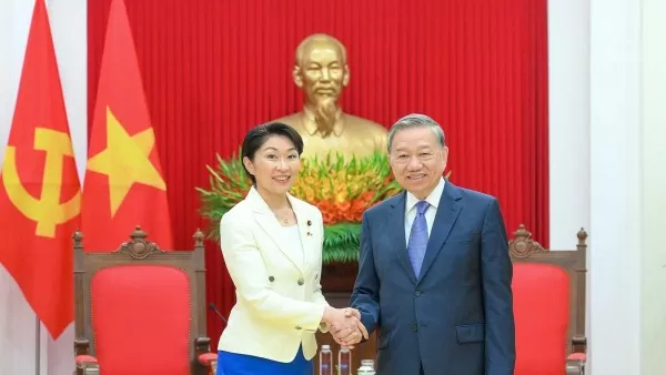 Party General Secretary To Lam welcomes Japanese lawmaker Obuchi Yuko in Hanoi