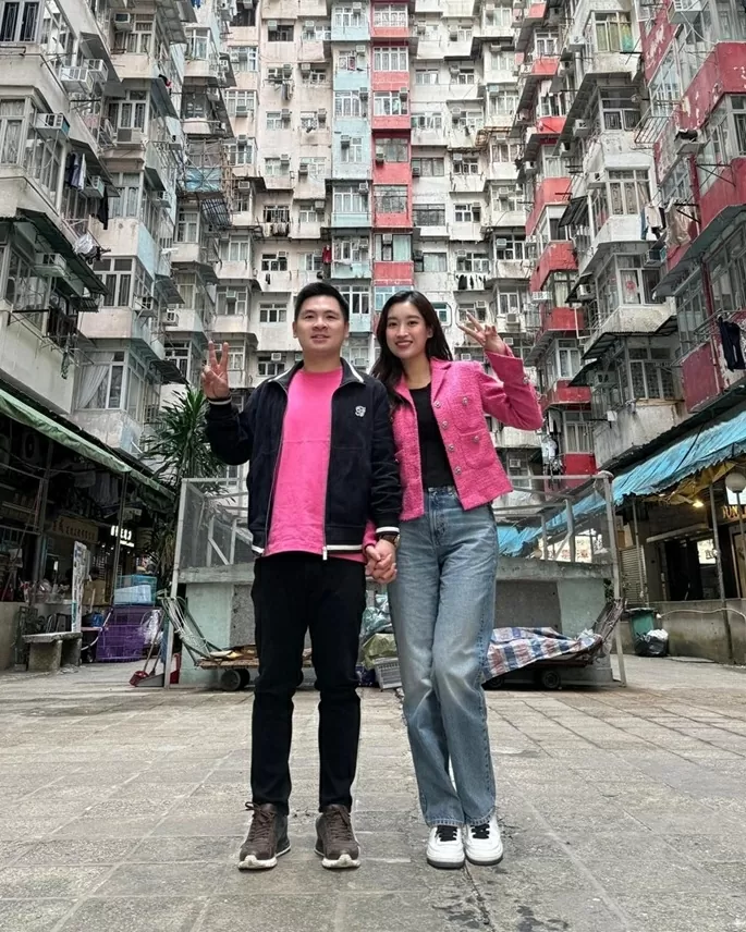 Hoa hậu Đỗ Mỹ Linh và chồng doanh nhân đồng điệu thời trang hàng hiệu mỗi chuyến du lịch