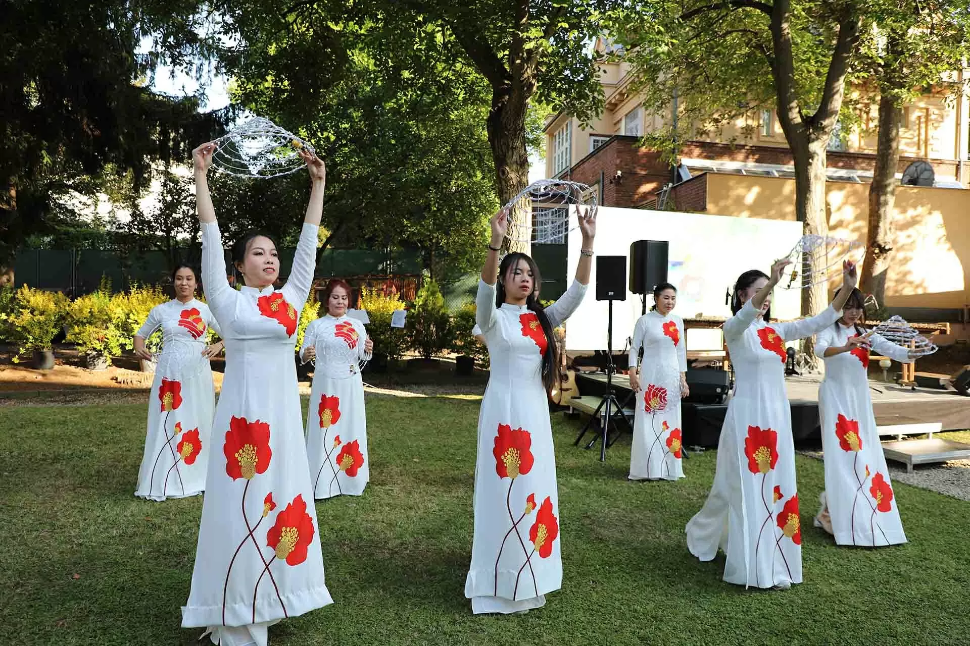 Kỷ niệm 58 năm thành lập ASEAN tại Czech: Cam kết xây dựng cộng đồng gắn kết, phát triển bền vững trong tương lai