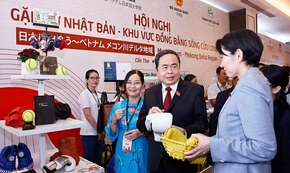 Gặp gỡ Nhật Bản - Khu vực Đồng bằng sông Cửu Long: Khai thác tốt xung lực, tiềm năng hợp tác địa phương giữa hai nước trong kỷ nguyên mới Gặp gỡ Nhật Bản - Khu vực Đồng bằng sông Cửu Long: Khai thác tốt xung lực, tiềm năng hợp tác địa phương giữa hai nước trong kỷ nguyên mới