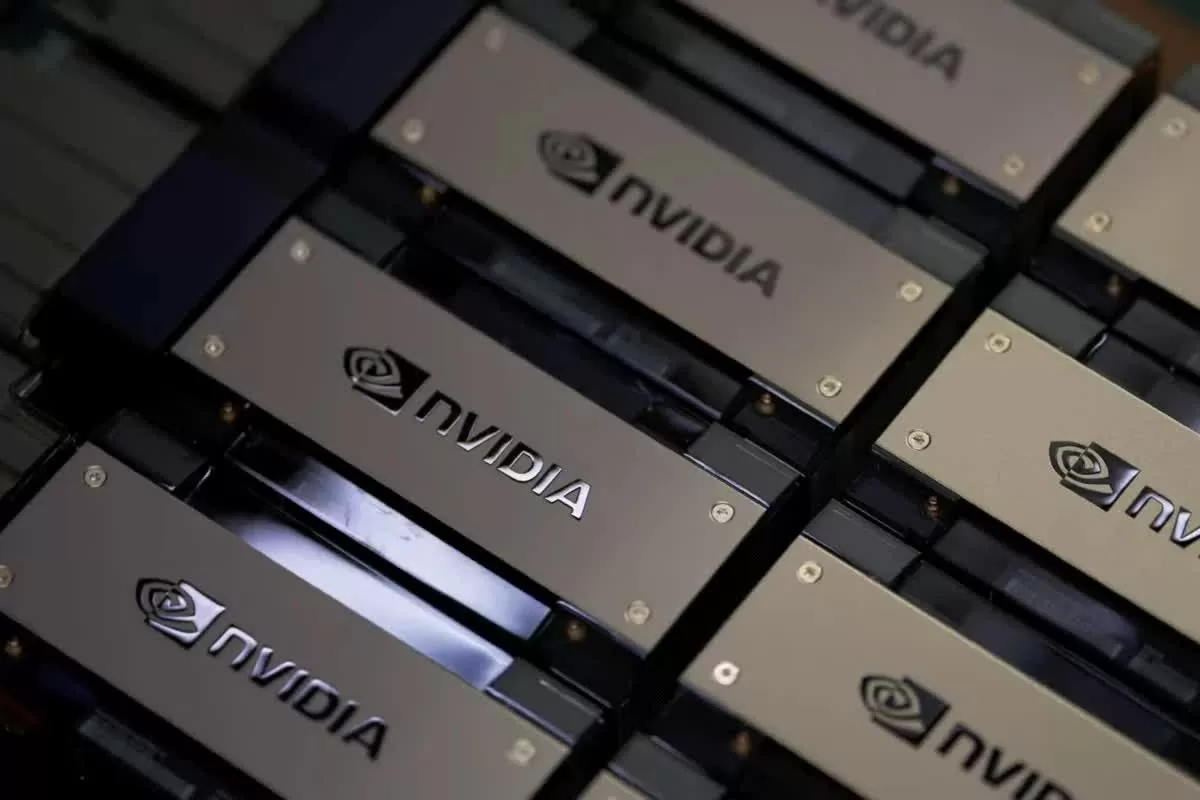 Mỹ có động thái bất ngờ,  'bật đèn xanh' để Nvidia bán chip H20 sang Trung Quốc