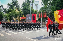 Công an Hà Nội diễu hành, ra quân bảo đảm an ninh trật tự dịp kỷ niệm 80 năm Cách mạng Tháng Tám, Quốc khánh 2/9