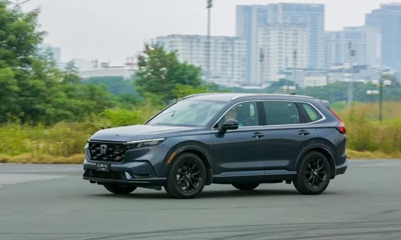 Honda CR-V hybrid nhận ưu đãi hơn 100 triệu đồng trong tháng 8/2025