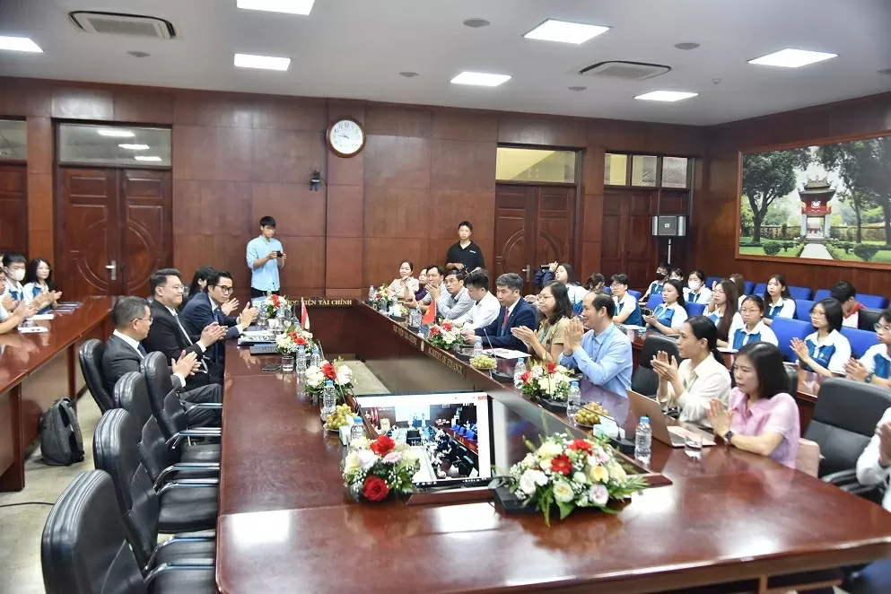 Hợp tác Việt Nam-Singapore phát triển nguồn nhân lực chất lượng cao trong lĩnh vực kế toán, kiểm toán và tài chính Hợp tác Việt Nam-Singapore phát triển nguồn nhân lực chất lượng cao trong lĩnh vực kế toán, kiểm toán và tài chính