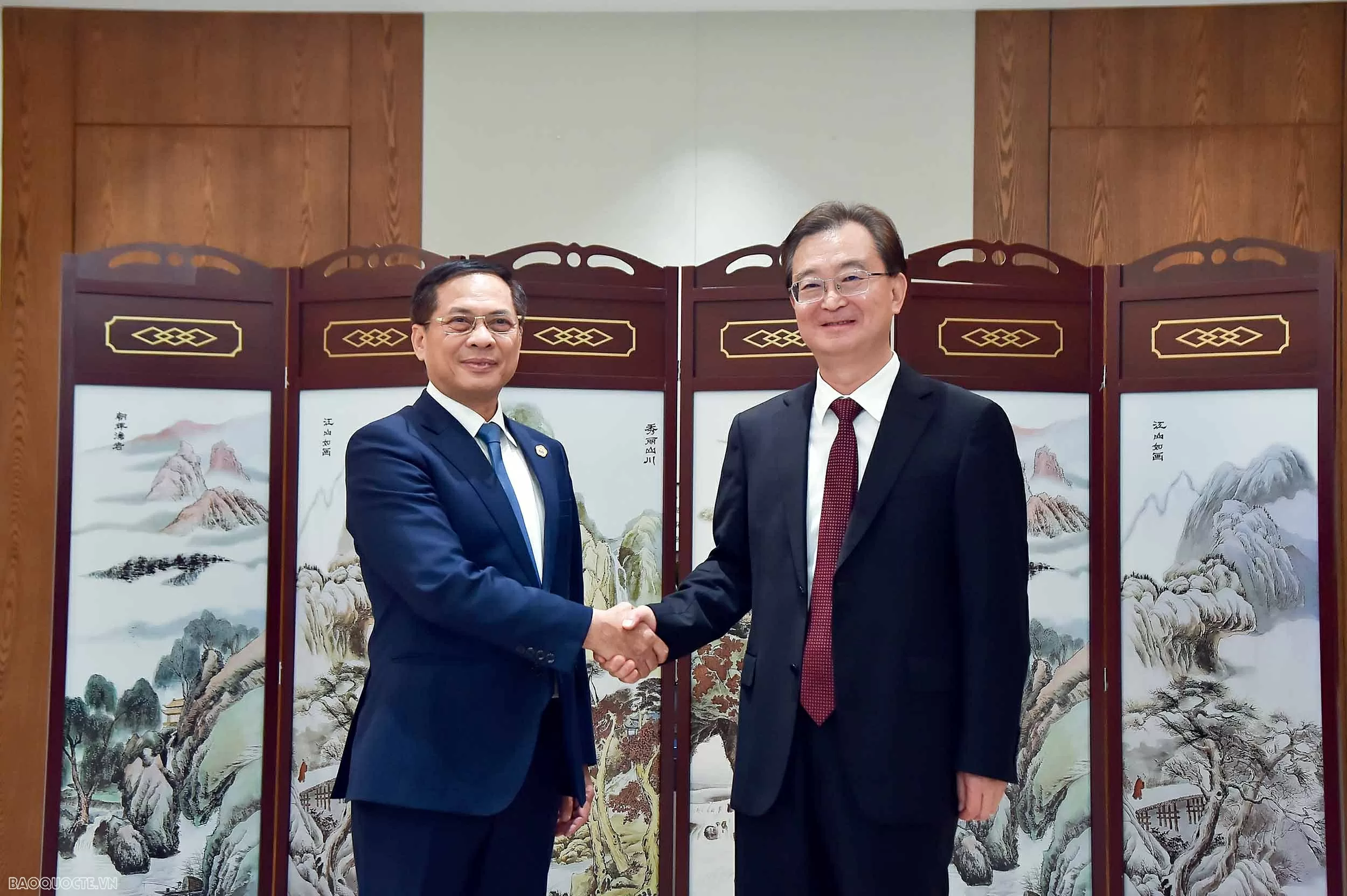 Phó Thủ tướng, Bộ trưởng Ngoại giao Bùi Thanh Sơn tiếp Bí thư Tỉnh ủy Vân Nam, Trung Quốc