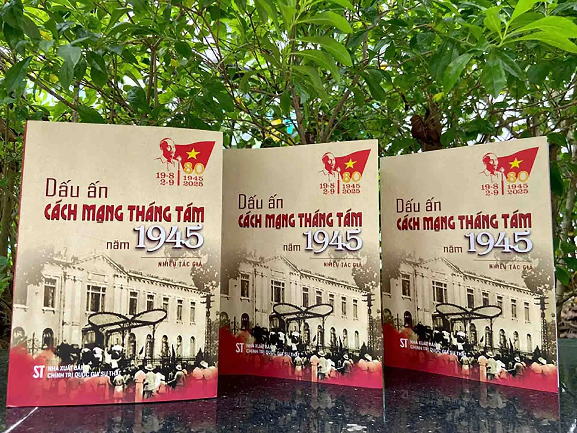 ‘Cánh cửa’ mở ra quá khứ đầy máu lửa ‘Cánh cửa’ mở ra quá khứ đầy máu lửa