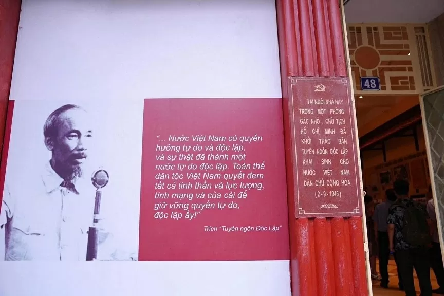 Di tích lịch sử 48 Hàng Ngang - 'địa chỉ đỏ' giữa lòng Thủ đô Di tích lịch sử 48 Hàng Ngang - 'Địa chỉ đỏ' giữa lòng Thủ đô