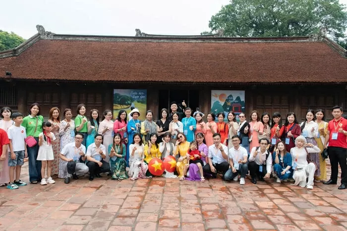Hoạt động ngoại khoá ý nghĩa của giáo viên kiều bào tại quê hương