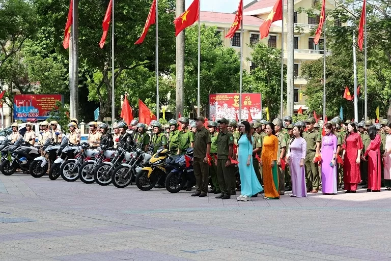 Mua bán người trên không gian mạng: Nguy cơ mất an toàn xuyên biên giới Mua bán người trên không gian mạng: Nguy cơ mất an toàn xuyên biên giới