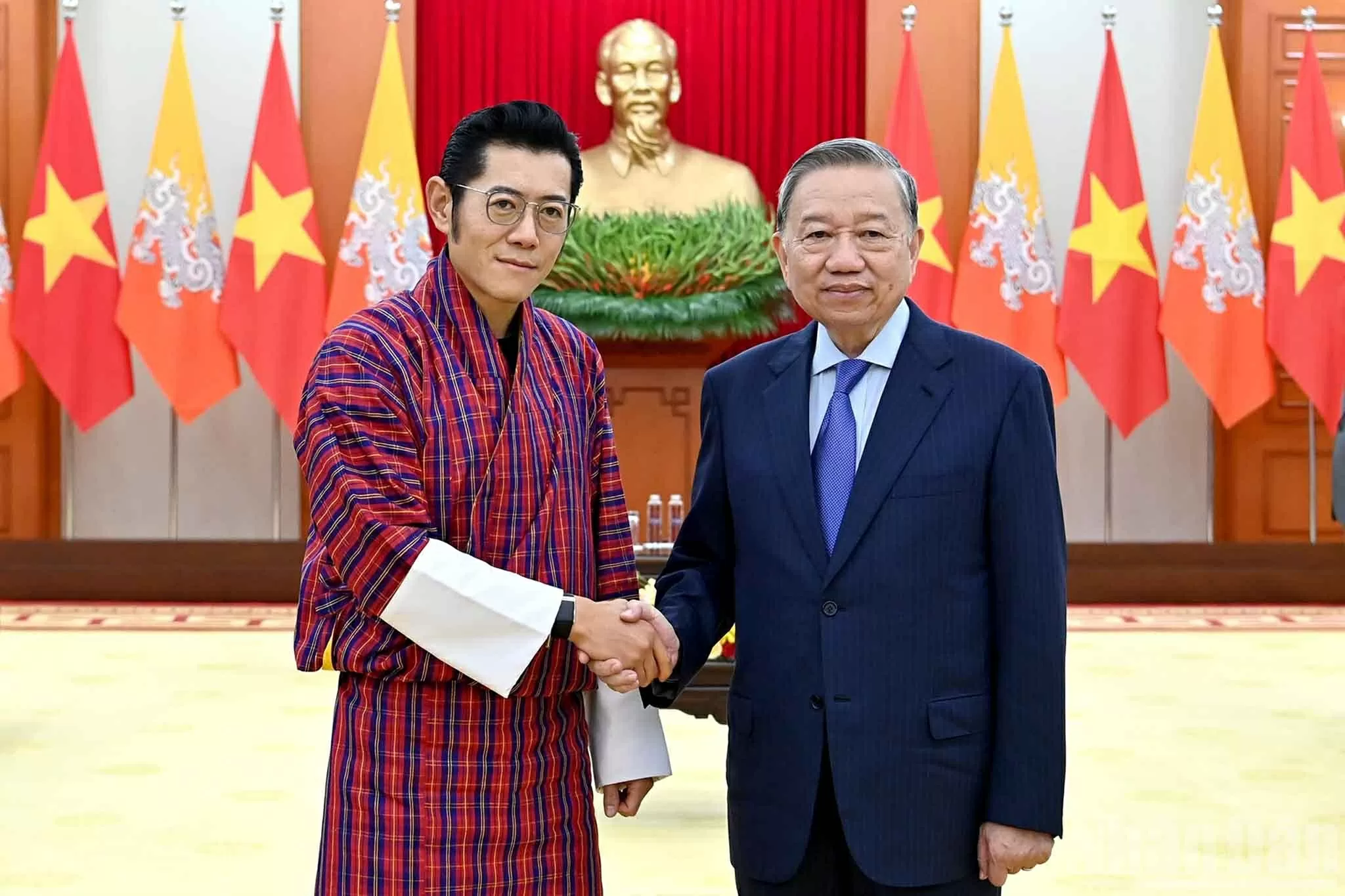 Tổng Bí thư Tô Lâm tiếp Quốc vương Bhutan Jigme Khesar Namgyel Wangchuck. (Nguồn: Báo Nhân dân) Tổng Bí thư Tô Lâm tiếp Quốc vương Bhutan Jigme Khesar Namgyel Wangchuck. (Nguồn: Báo Nhân dân)