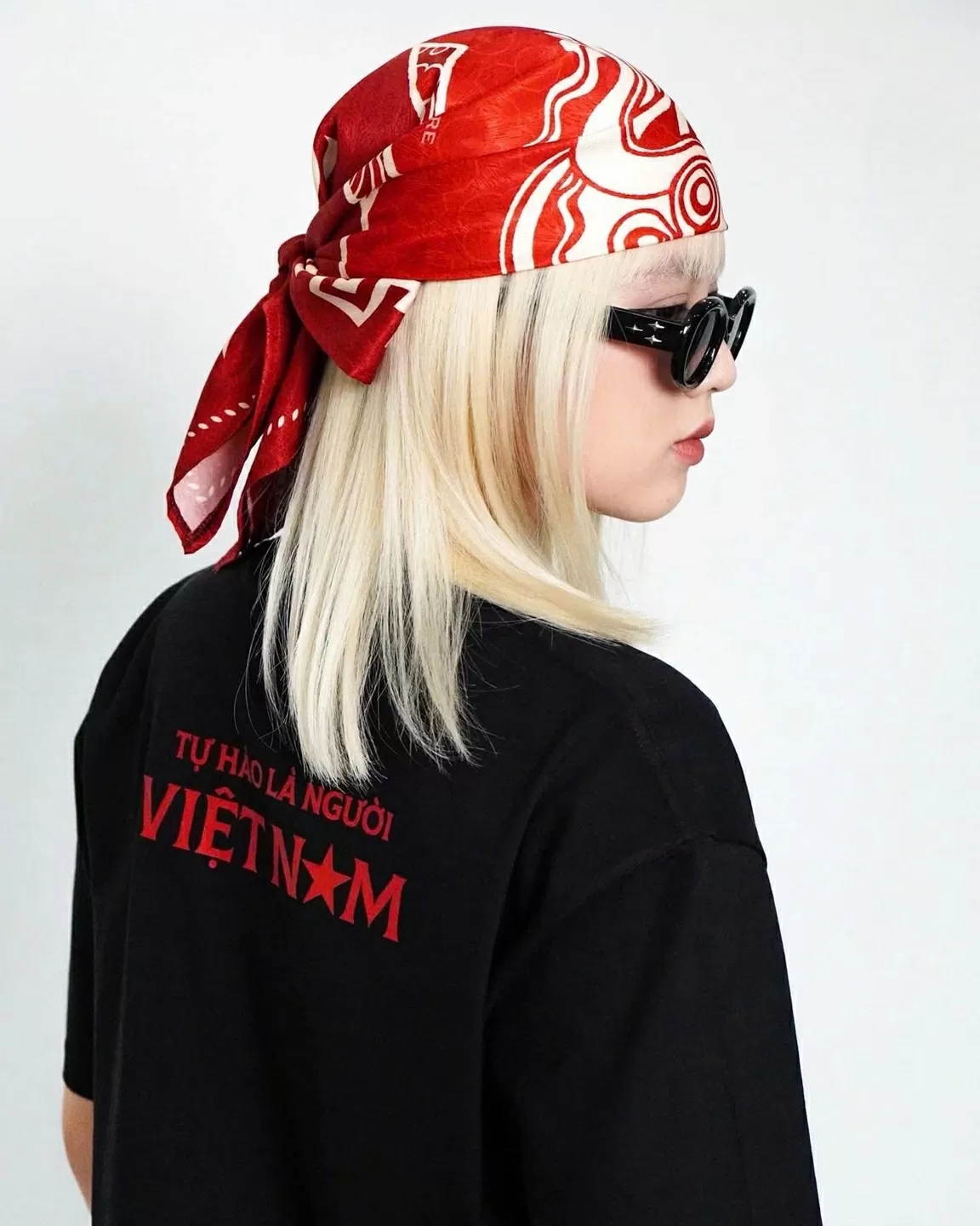 Giới trẻ và xu hướng trang phục chụp hình kỷ niệm dịp Đại lễ Quốc khánh 2/9 Giới trẻ và xu hướng trang phục chụp hình kỷ niệm dịp Đại lễ Quốc khánh 2/9